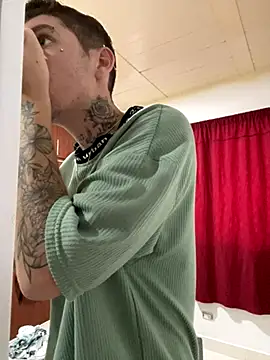 davidxxx 2012 online show from November 4, 2025, 7:13 pm