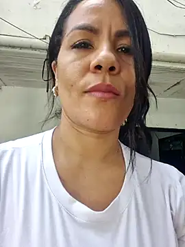 Snapshot of karla-bruni chatting on June 28, 2026, 3:40 pm karla-bruni online show from June 28, 2026, 3:40 pm