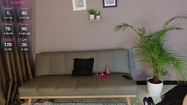 ZahraMilf online show from January 8, 2026, 8:00 pm