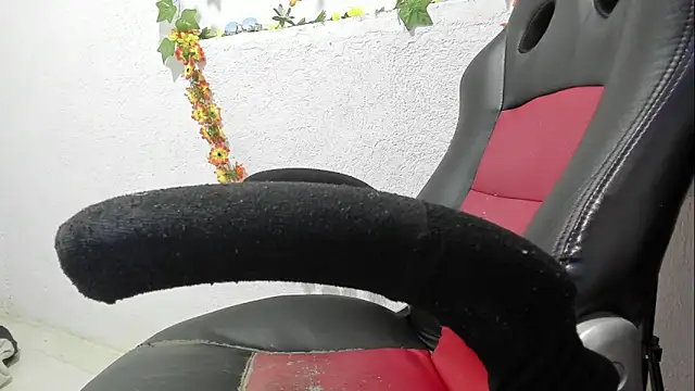 soffycarter1 online show from October 28, 2025, 10:56 pm