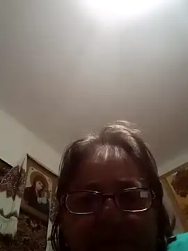 MilaCold5443 online show from October 27, 2025, 7:51 pm