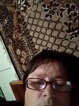 MilaCold5443 online show from April 18, 2026, 7:07 pm