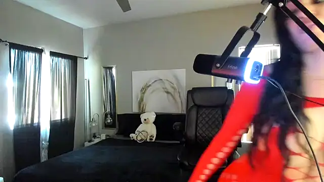 Myonnathegod online show from November 9, 2025, 7:01 pm