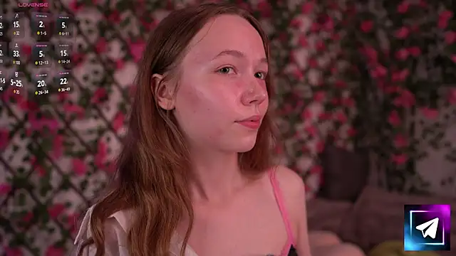 Petite Polly online show from November 30, 2025, 6:12 pm