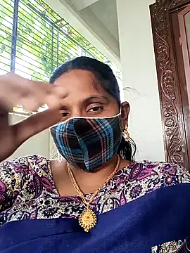 kajal-kajal1 online show from November 6, 2025, 9:21 am