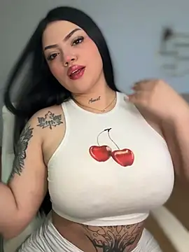 dulcemarianh  online show from June 6, 2026, 3:22 am