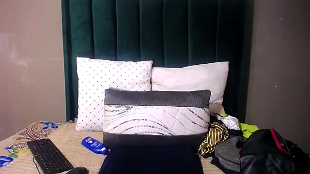 DeliciousBoobsx25 online show from November 22, 2025, 6:56 am