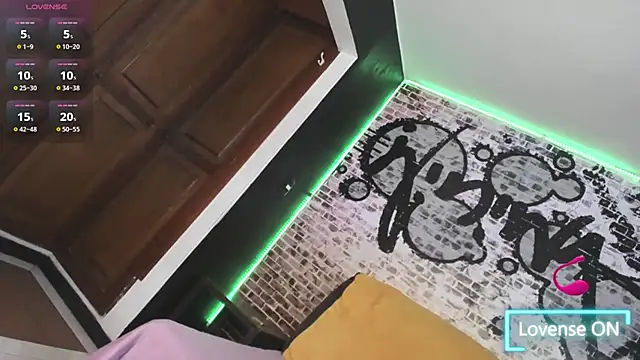 SaadyDeepAss online show from November 28, 2025, 2:09 pm