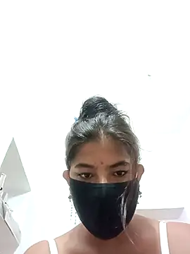 Hot radhaji online show from October 22, 2025, 8:14 am