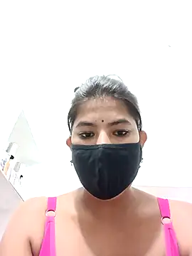 Hot radhaji online show from November 6, 2025, 3:46 pm