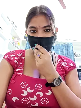 Hot radhaji online show from April 7, 2026, 1:44 pm