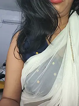 Snapshot of Janu-hasena chatting on July 18, 2026, 10:24 pm Janu-hasena online show from July 18, 2026, 10:24 pm