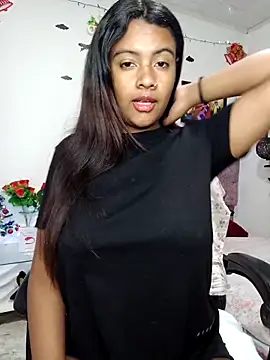 vannesitha25 online show from December 14, 2025, 3:17 pm