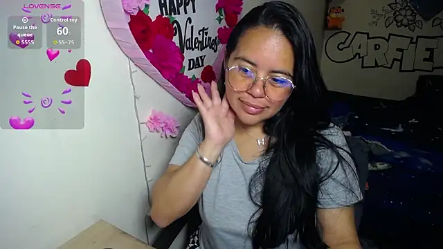 Miss  kendra  online show from March 31, 2026, 11:21 am