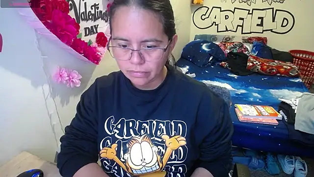 Miss  kendra  online show from April 13, 2026, 11:27 am