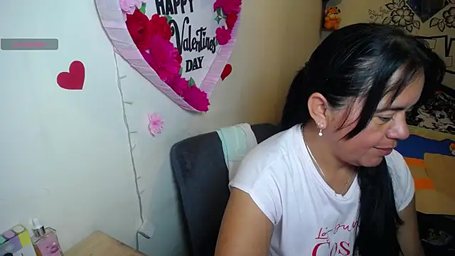 Miss  kendra  online show from July 25, 2026, 2:31 am
