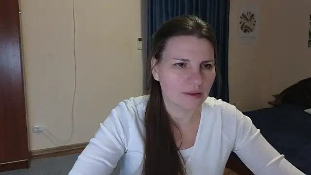 Mirabelle Velvet online show from December 3, 2025, 5:04 am