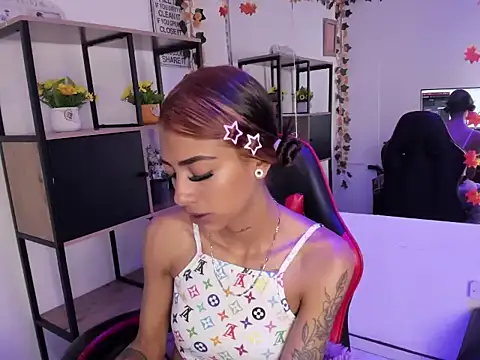 KarlaSlutSkinny   online show from November 13, 2025, 3:55 pm