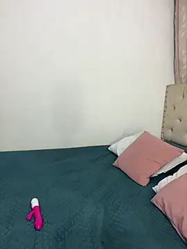 MeganHillss online show from February 12, 2026, 6:08 am