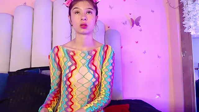 SweetRenata  online show from October 16, 2025, 11:22 am