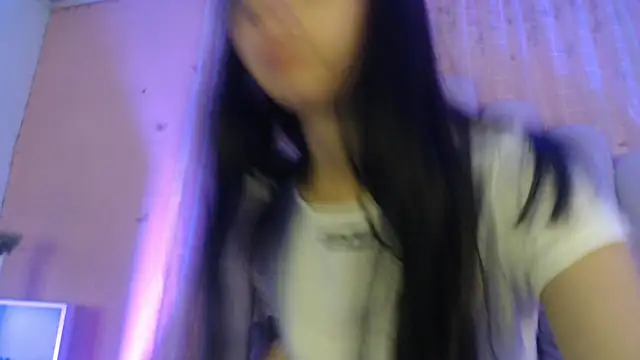 SweetRenata  online show from December 20, 2025, 11:28 am