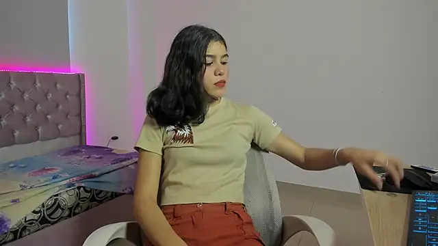 beiby glow online show from October 28, 2025, 3:04 pm