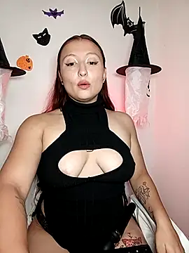 Snapshot of Scarlet_Aura chatting on October 17, 2025, 11:07 pm Scarlet Aura online show from October 17, 2025, 11:07 pm