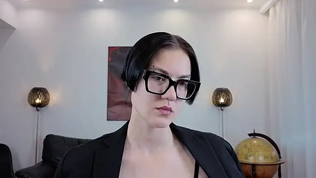 Marie Fitch online show from June 22, 2026, 2:02 am