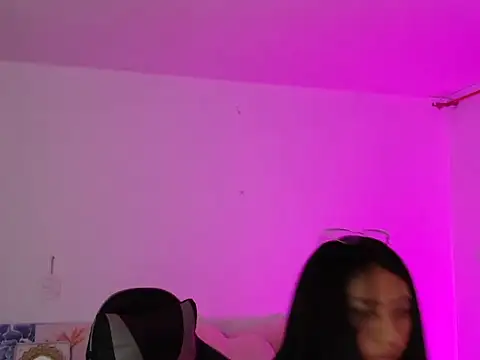 sofia  666 online show from November 4, 2025, 7:13 pm