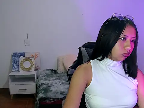 sofia  666 online show from November 5, 2025, 5:02 pm