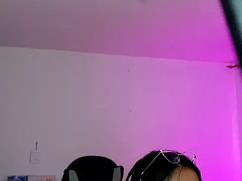 sofia  666 online show from November 18, 2025, 6:45 pm