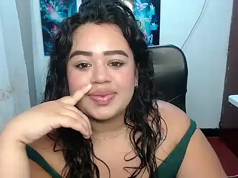 oliviia cute online show from January 14, 2026, 2:50 am