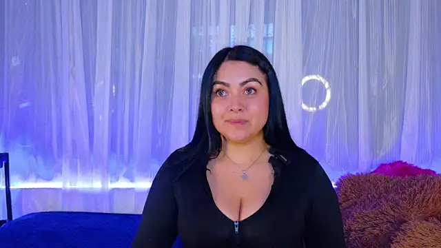 Victoria Jonhss online show from June 11, 2026, 12:32 am