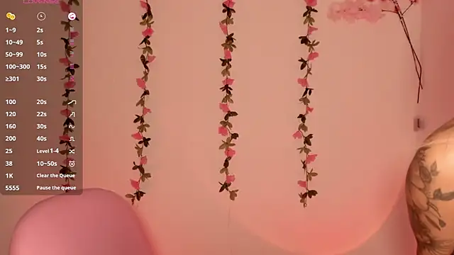 Ashleyroys 111 online show from April 22, 2026, 7:04 pm