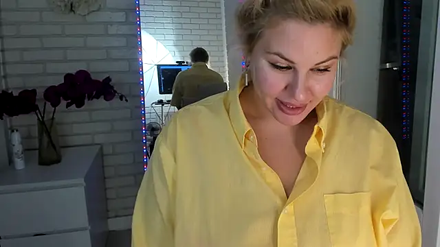 Passion-Blondy online show from October 10, 2025, 7:13 pm