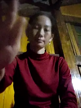 Snapshot of gio-thu chatting on October 9, 2025, 5:00 pm gio-thu online show from October 9, 2025, 5:00 pm