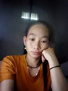 Snapshot of gio-thu chatting on October 11, 2025, 11:14 pm gio-thu online show from October 11, 2025, 11:14 pm