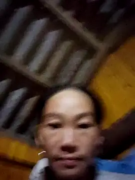 Snapshot of gio-thu chatting on October 12, 2025, 1:43 pm gio-thu online show from October 12, 2025, 1:43 pm