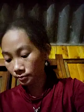 Snapshot of gio-thu chatting on October 16, 2025, 11:33 am gio-thu online show from October 16, 2025, 11:33 am