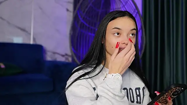 RachelRavee online show from October 12, 2025, 4:11 am