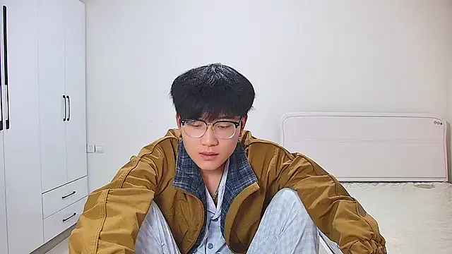 Snapshot of KK-cuteboy chatting on May 3, 2026, 12:00 pm KK-cuteboy online show from May 3, 2026, 12:00 pm