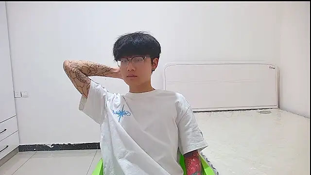 Snapshot of KK-cuteboy chatting on May 20, 2026, 12:22 pm KK-cuteboy online show from May 20, 2026, 12:22 pm