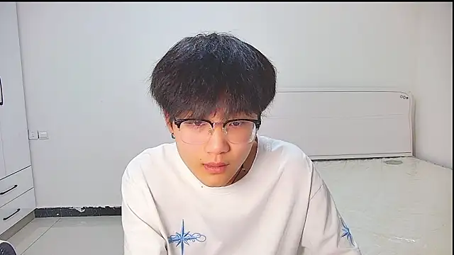 Snapshot of KK-cuteboy chatting on May 21, 2026, 12:34 pm KK-cuteboy online show from May 21, 2026, 12:34 pm