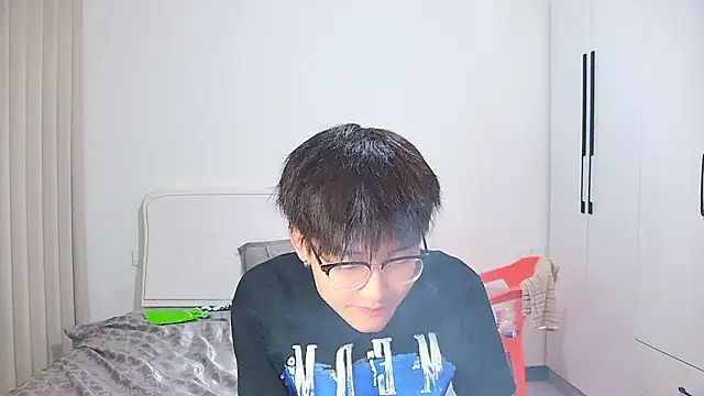 Snapshot of KK-cuteboy chatting on June 4, 2026, 12:33 pm KK-cuteboy online show from June 4, 2026, 12:33 pm