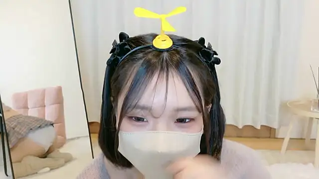 yuno-pi online show from November 29, 2025, 9:12 am