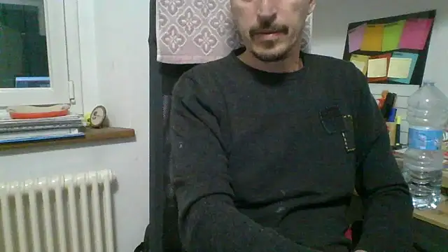 Snapshot of Kawayleo chatting on April 27, 2026, 12:47 pm Kawayleo online show from April 27, 2026, 12:47 pm