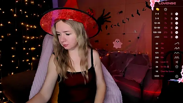 Evaa Braunn online show from October 27, 2025, 2:04 am