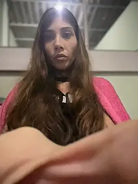 Snapshot of casalskunk chatting on June 7, 2026, 5:11 am casalskunk online show from June 7, 2026, 5:11 am