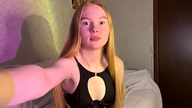 RaguelNicksons online show from October 11, 2025, 8:18 pm