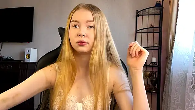 RaguelNicksons online show from November 20, 2025, 6:24 am